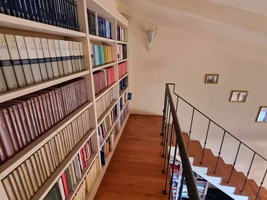 Immagine 23 di Appartamento in vendita  in via Madonna della Querce 10 a Firenze