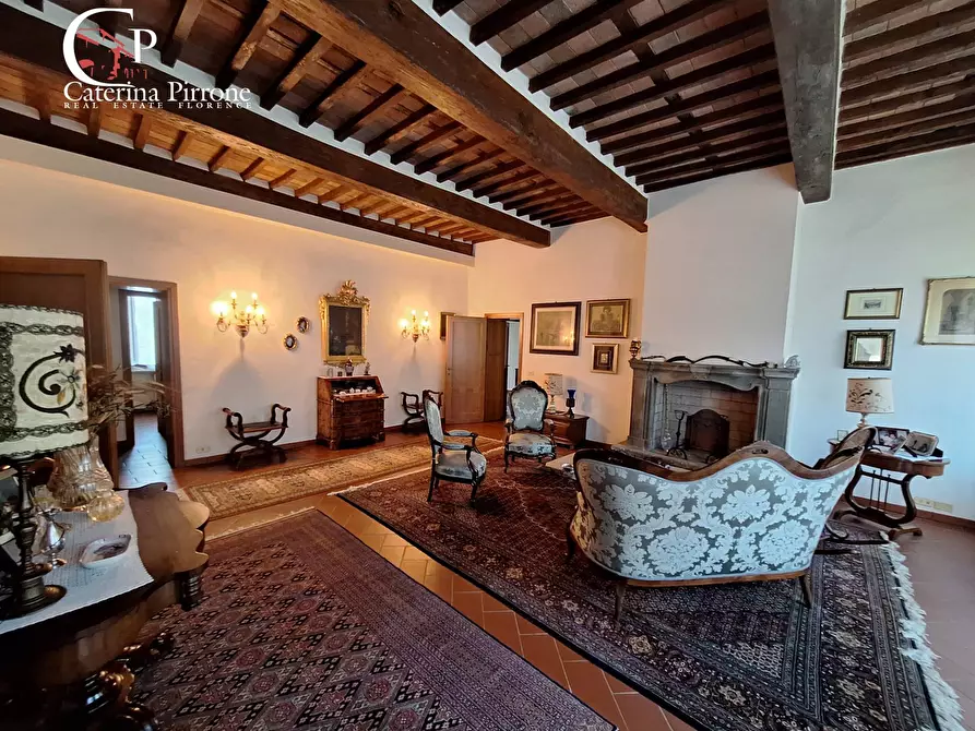 Immagine 26 di Villa in vendita  in via Roma 10 a Pescaglia