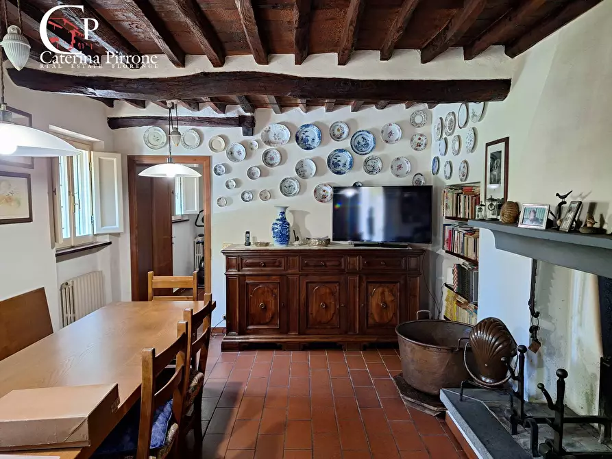 Immagine 40 di Villa in vendita  in via Roma 10 a Pescaglia