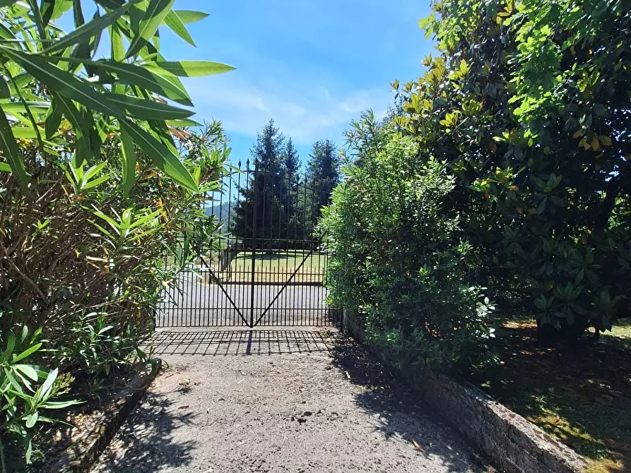 Immagine 19 di Villa in vendita  in via Roma 10 a Pescaglia