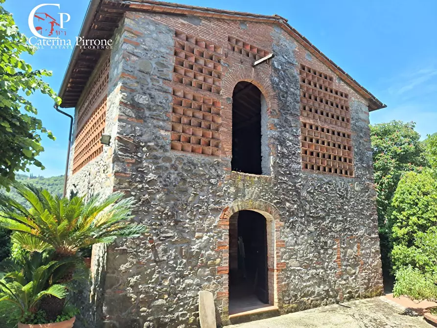 Immagine 62 di Villa in vendita  in via Roma 10 a Pescaglia