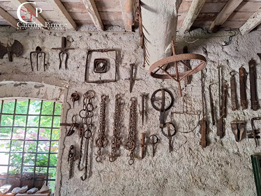 Immagine 69 di Villa in vendita  in via Roma 10 a Pescaglia