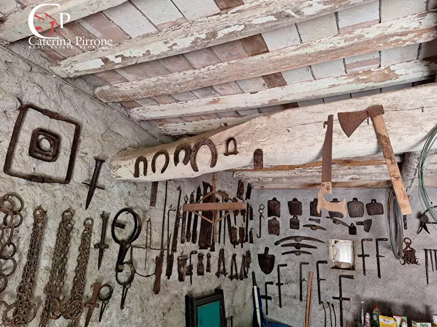 Immagine 71 di Villa in vendita  in via Roma 10 a Pescaglia