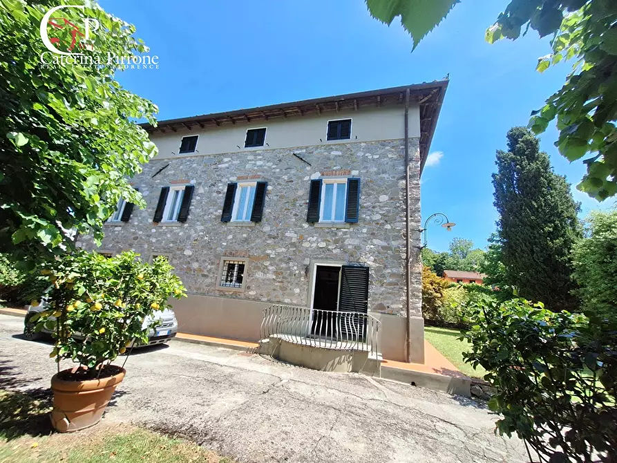 Immagine 7 di Villa in vendita  in via Roma 10 a Pescaglia