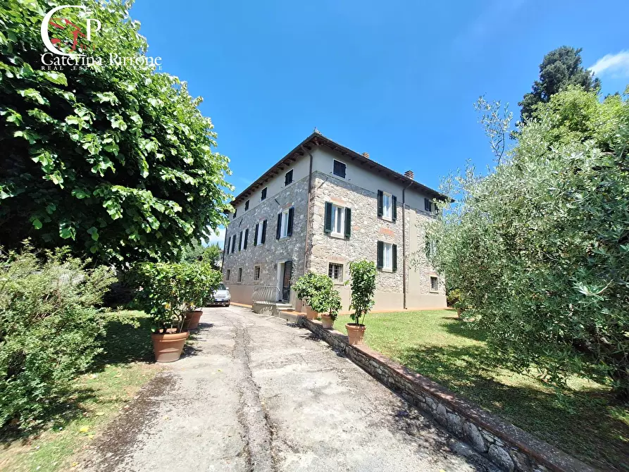 Immagine 8 di Villa in vendita  in via Roma 10 a Pescaglia