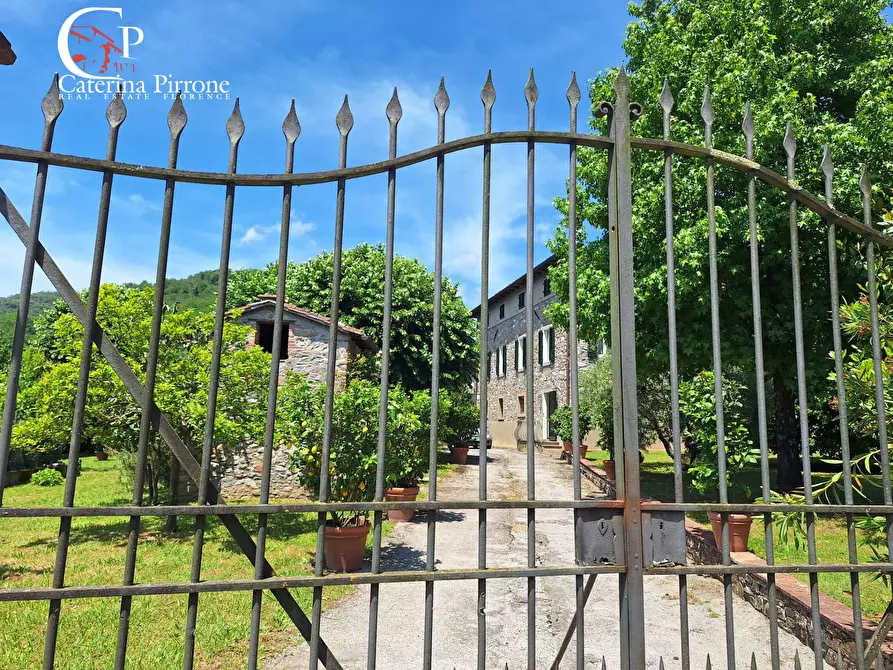 Immagine 17 di Villa in vendita  in via Roma 10 a Pescaglia