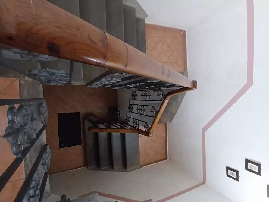 Immagine 16 di Appartamento in vendita  in piazza Stazione 10 a Dicomano