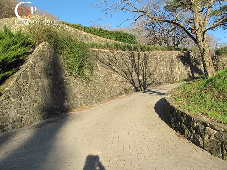 Immagine 60 di Villa in vendita  in via del Lago 1 a Londa