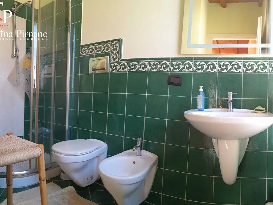 Immagine 53 di Villa in vendita  in via del Lago 1 a Londa