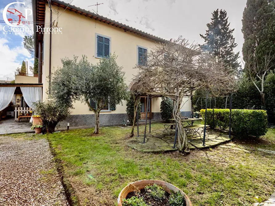 Immagine 8 di Rustico / casale in vendita  in via di Sezzate snc a Greve In Chianti