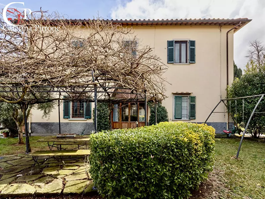 Immagine 10 di Rustico / casale in vendita  in via di Sezzate snc a Greve In Chianti