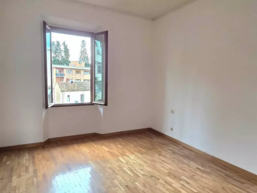 Immagine 12 di Appartamento in vendita  in via Arnolfo 40 a Firenze
