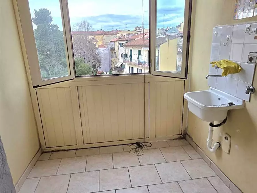 Immagine 11 di Appartamento in vendita  in via Arnolfo 40 a Firenze