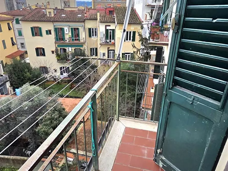 Immagine 15 di Appartamento in vendita  in via Arnolfo 40 a Firenze