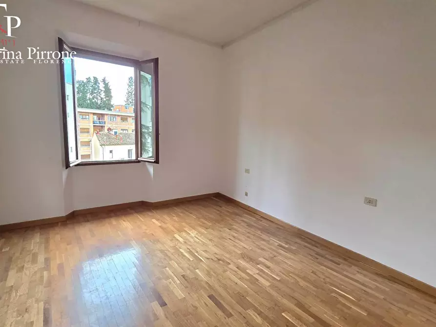Immagine 13 di Appartamento in vendita  in via Arnolfo 40 a Firenze