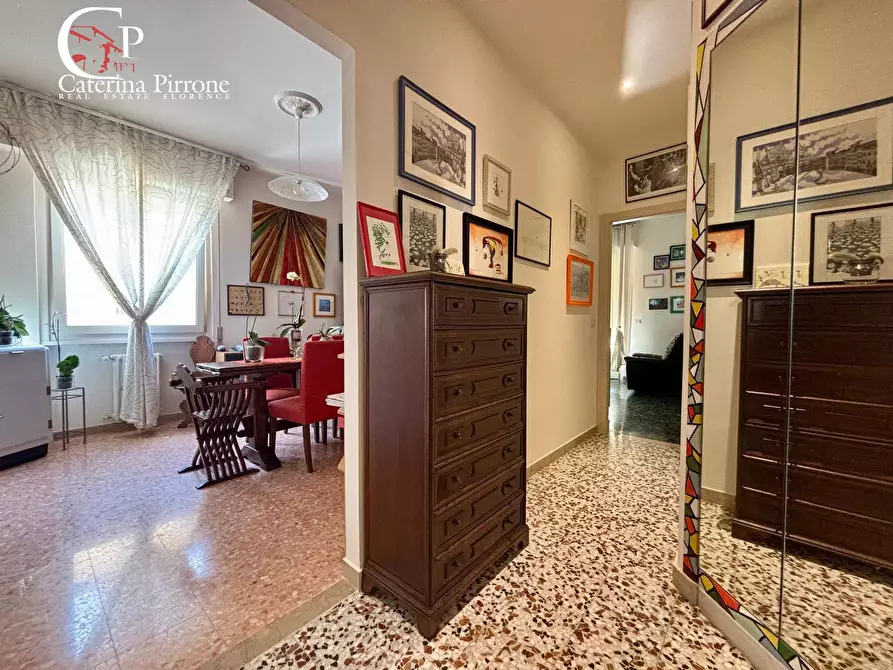 Immagine 3 di Appartamento in vendita  in via Uguccione Della Faggiola 20 a Firenze