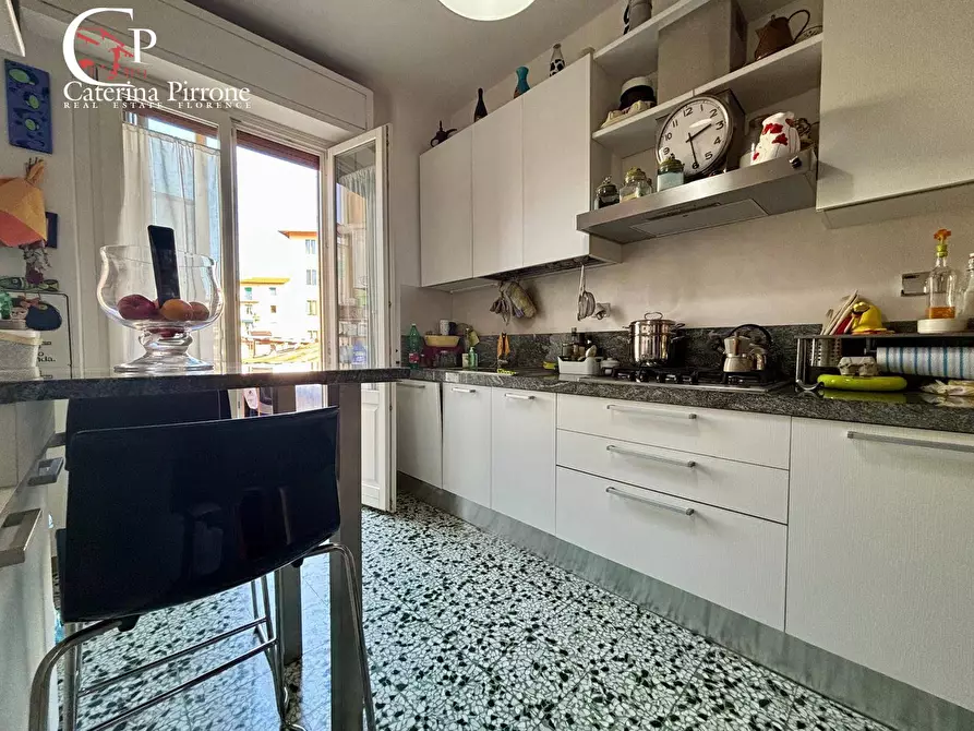 Immagine 11 di Appartamento in vendita  in via Uguccione Della Faggiola 20 a Firenze