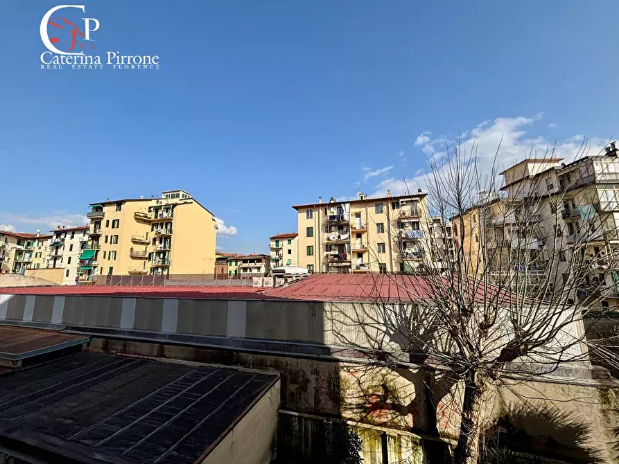 Immagine 15 di Appartamento in vendita  in via Uguccione Della Faggiola 20 a Firenze