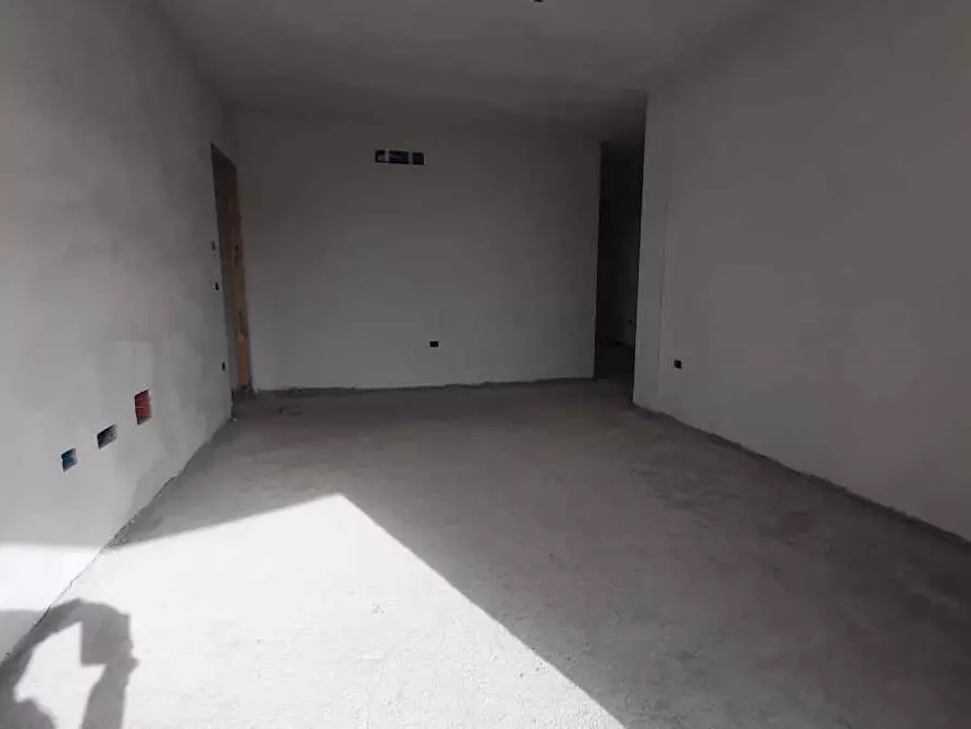 Immagine 13 di Appartamento in vendita  in via Monte Nero 30 a Cecina