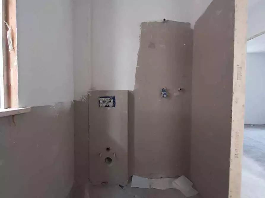 Immagine 31 di Appartamento in vendita  in via Monte Nero 30 a Cecina