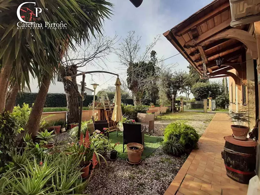 Immagine 1 di Appartamento in vendita  in Stradone del Lupo 11 a Rosignano Marittimo