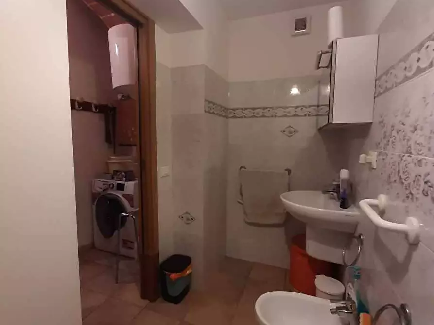 Immagine 9 di Appartamento in vendita  in Stradone del Lupo 11 a Rosignano Marittimo