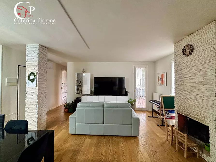 Immagine 9 di Appartamento in vendita  in Piazza Etrusca 6 a Fiesole