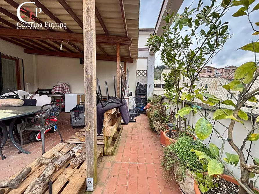 Immagine 25 di Appartamento in vendita  in Piazza Etrusca 6 a Fiesole