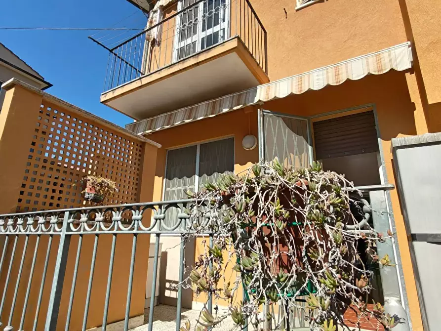 Immagine 5 di Casa indipendente in vendita  in via Pola 1 a Viareggio