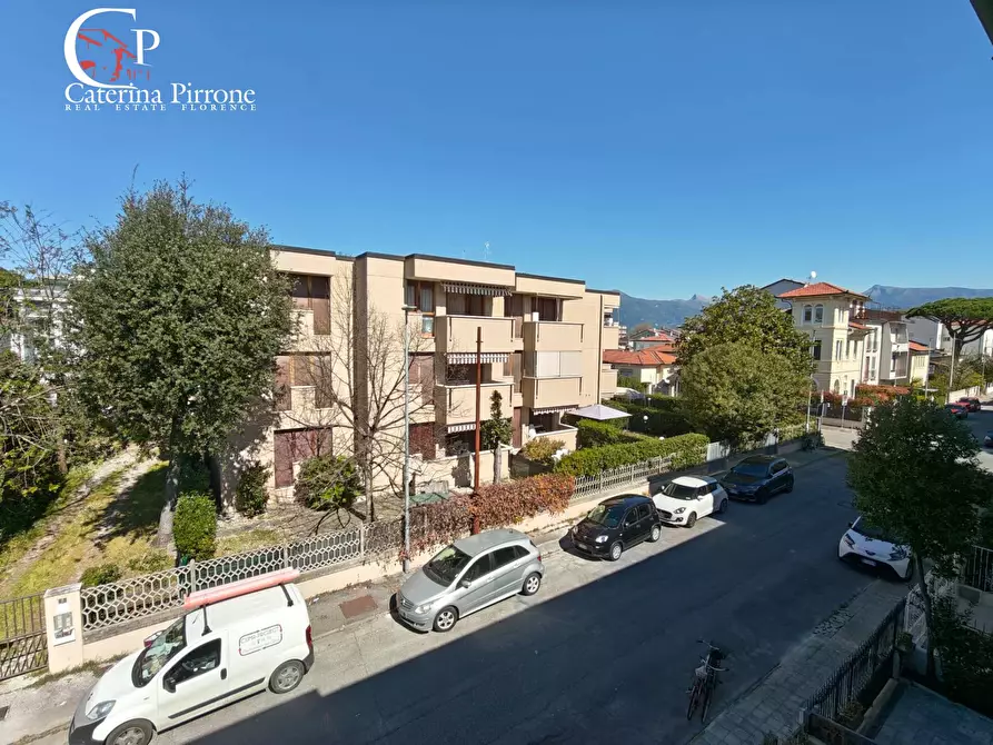 Immagine 37 di Casa indipendente in vendita  in via Pola 1 a Viareggio