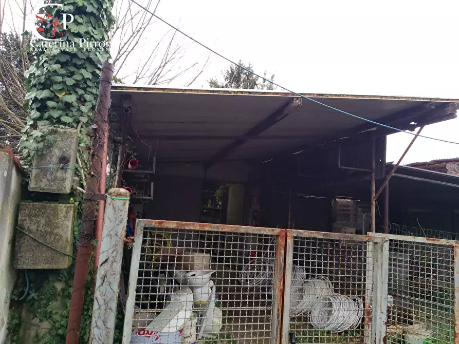 Immagine 4 di Box auto in vendita  in via Chiantigiana 12 a Firenze