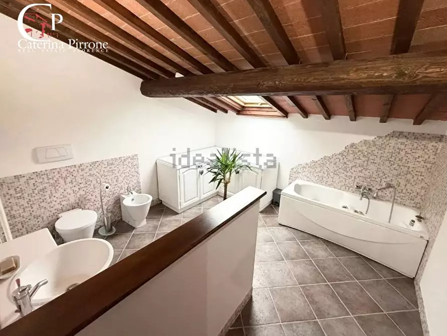 Immagine 11 di Appartamento in vendita  in via delle Croci 8 a Scandicci