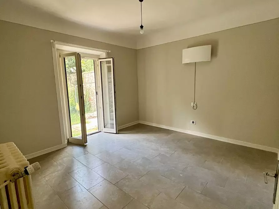 Immagine 10 di Appartamento in vendita  in viale Augusto Righi 83 a Firenze