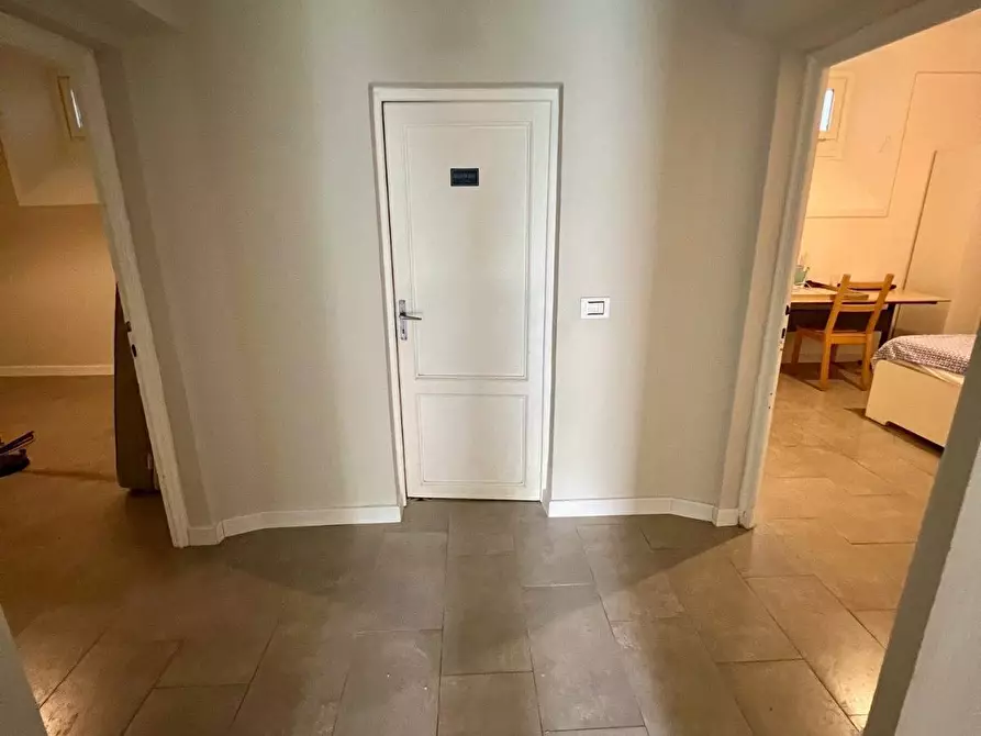 Immagine 26 di Appartamento in vendita  in viale Augusto Righi 83 a Firenze