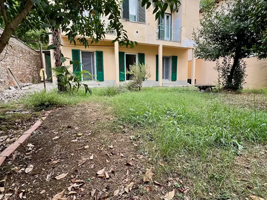 Immagine 30 di Appartamento in vendita  in viale Augusto Righi 83 a Firenze