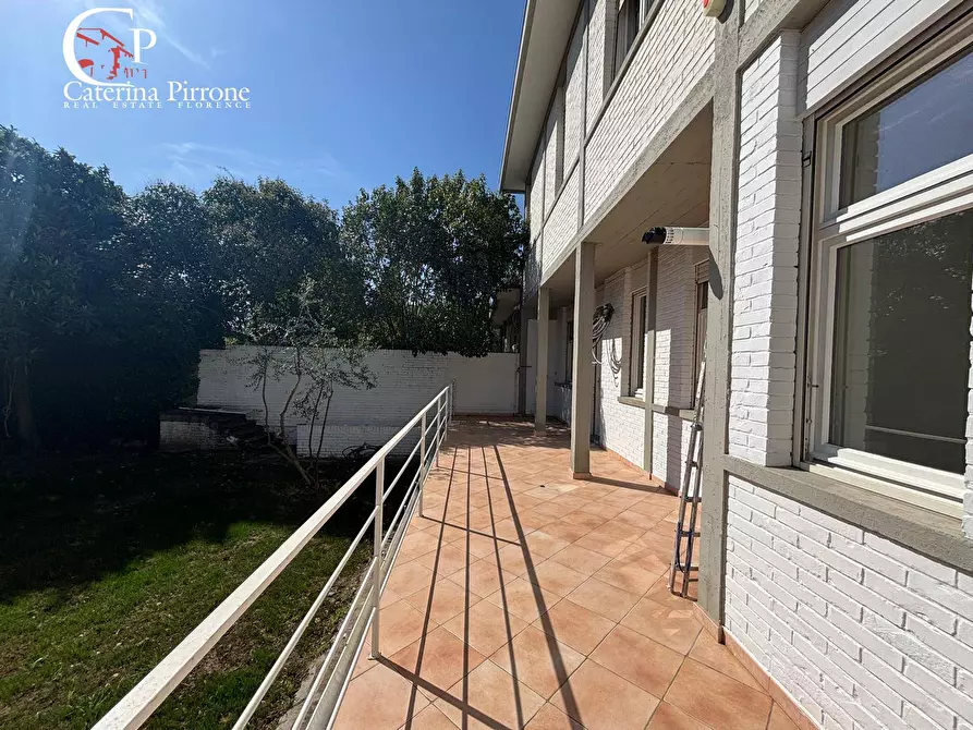 Immagine 2 di Villa in vendita  in via del Padule 50 a Firenze