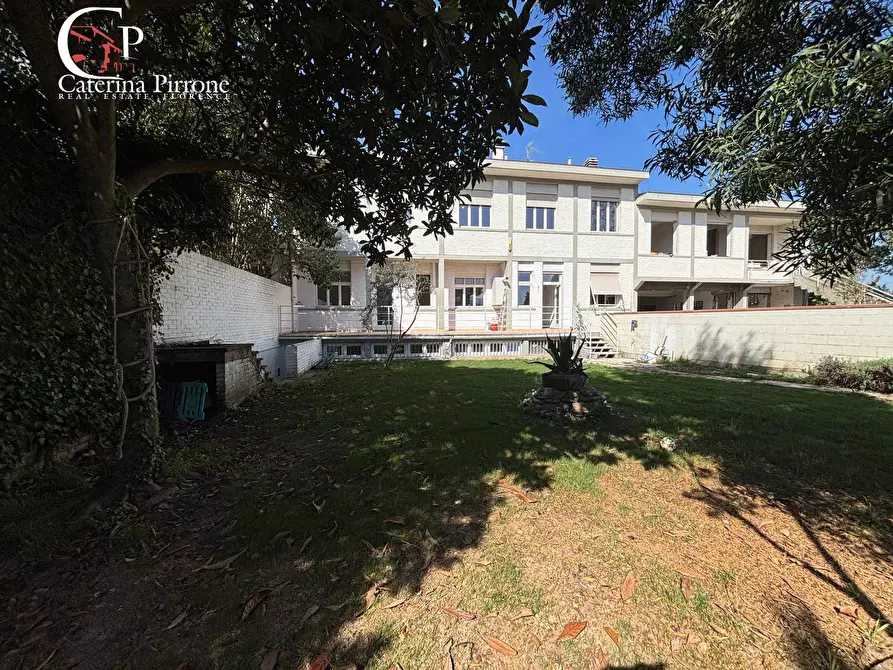 Immagine 30 di Villa in vendita  in via del Padule 50 a Firenze