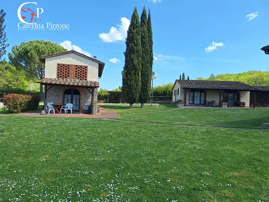 Immagine 2 di Villa in vendita  in località La Casina snc a Bucine