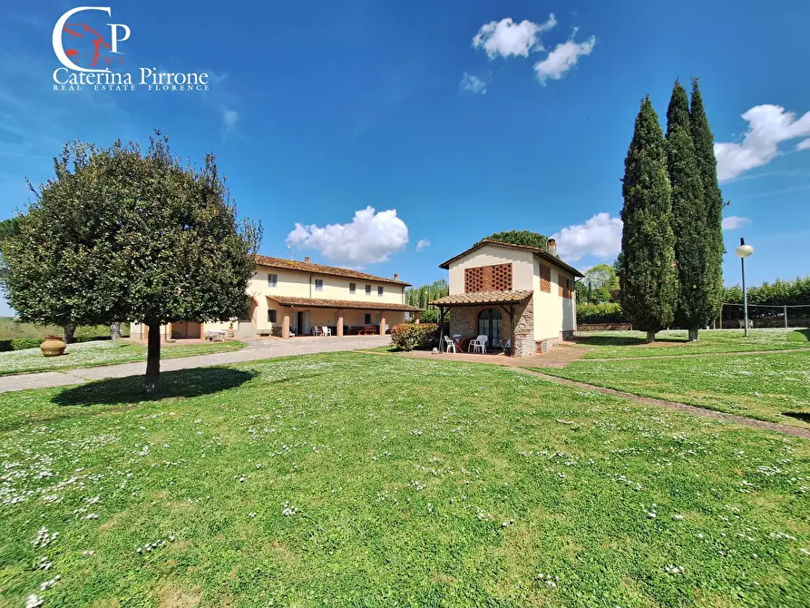 Immagine 1 di Villa in vendita  in località La Casina snc a Bucine