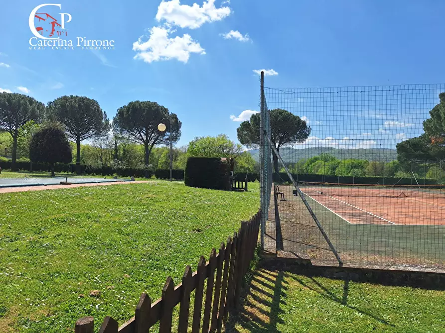 Immagine 4 di Villa in vendita  in località La Casina snc a Bucine