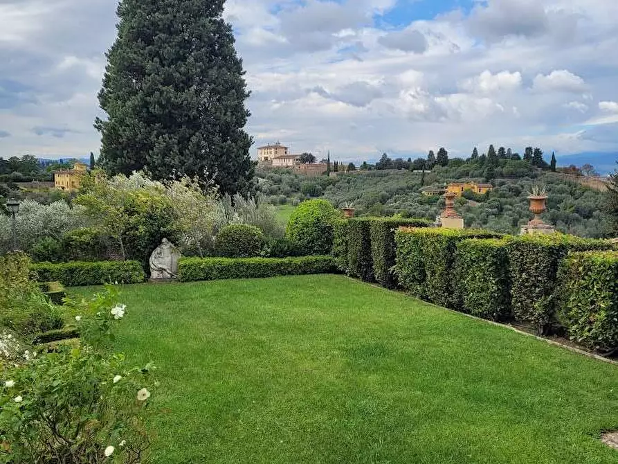 Immagine 3 di Villa in affitto  in Piazzale Michelangiolo a Firenze