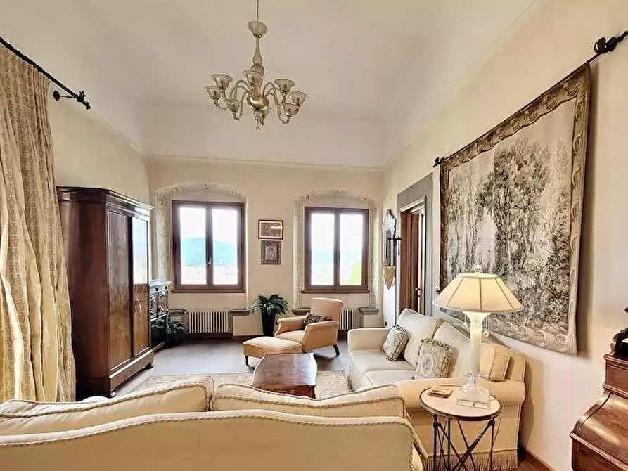 Immagine 7 di Villa in affitto  in Piazzale Michelangiolo a Firenze