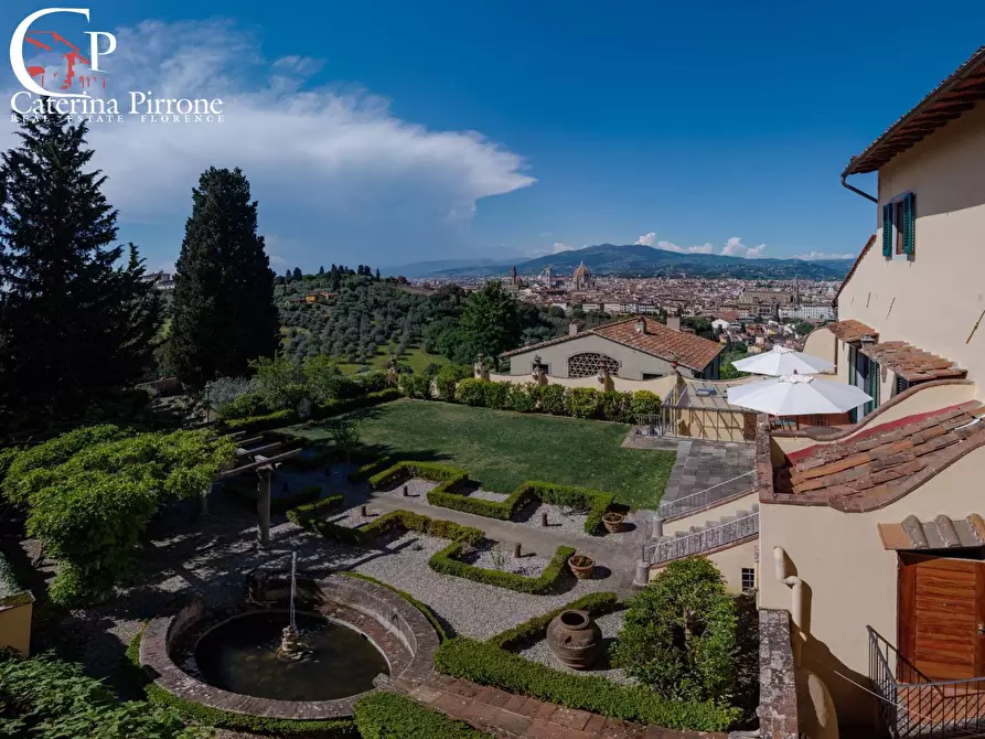 Immagine 2 di Villa in affitto  in Piazzale Michelangiolo a Firenze
