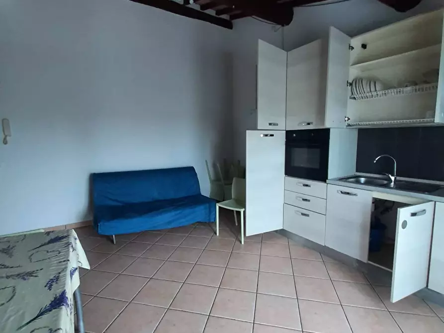 Immagine 7 di Appartamento in vendita  in via Giuseppe Parini 10 a Cecina