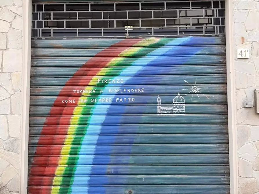 Immagine 3 di Negozio in vendita  in via Lunga a Firenze