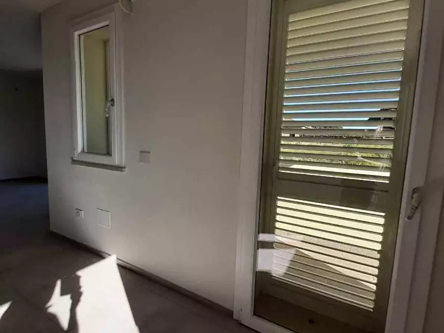Immagine 14 di Appartamento in vendita  in viale Galliano 10 a Cecina