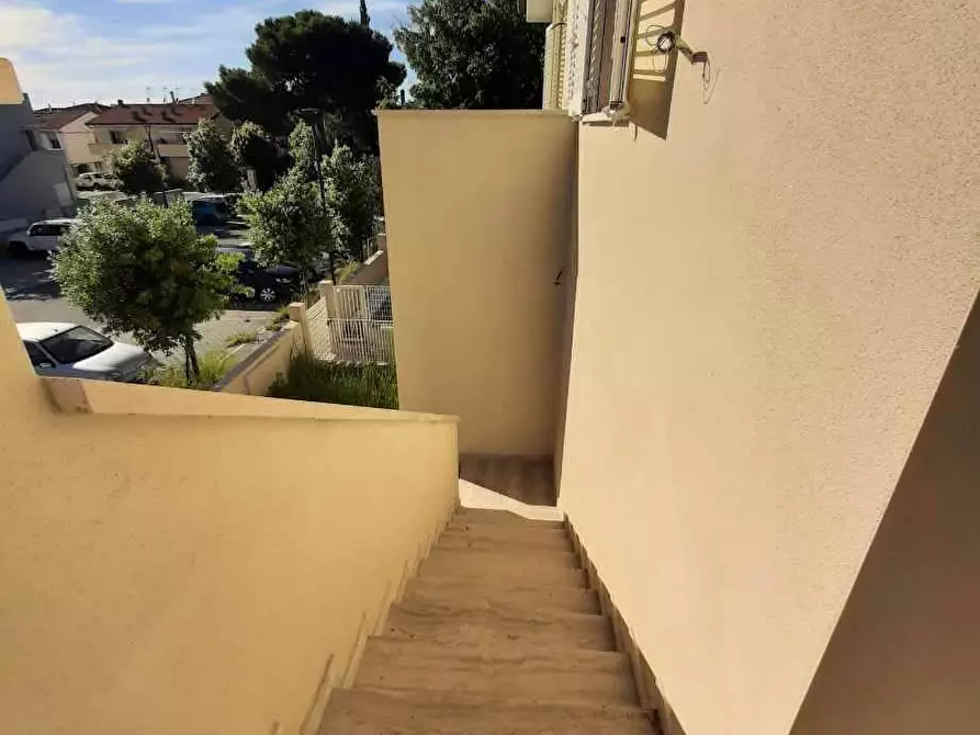 Immagine 13 di Appartamento in vendita  in viale Galliano 10 a Cecina