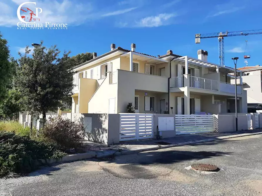 Immagine 4 di Appartamento in vendita  in viale Galliano 10 a Cecina