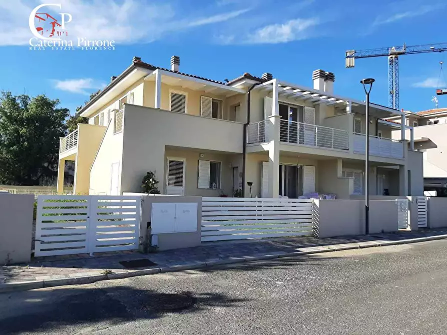 Immagine 2 di Appartamento in vendita  in viale Galliano 10 a Cecina