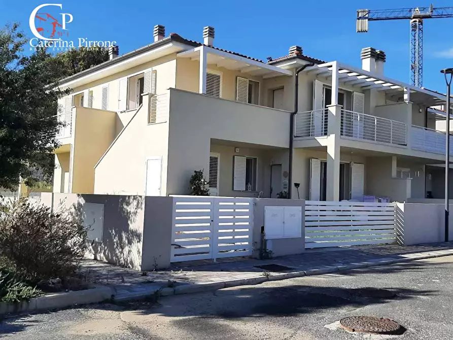 Immagine 1 di Appartamento in vendita  in viale Galliano 10 a Cecina